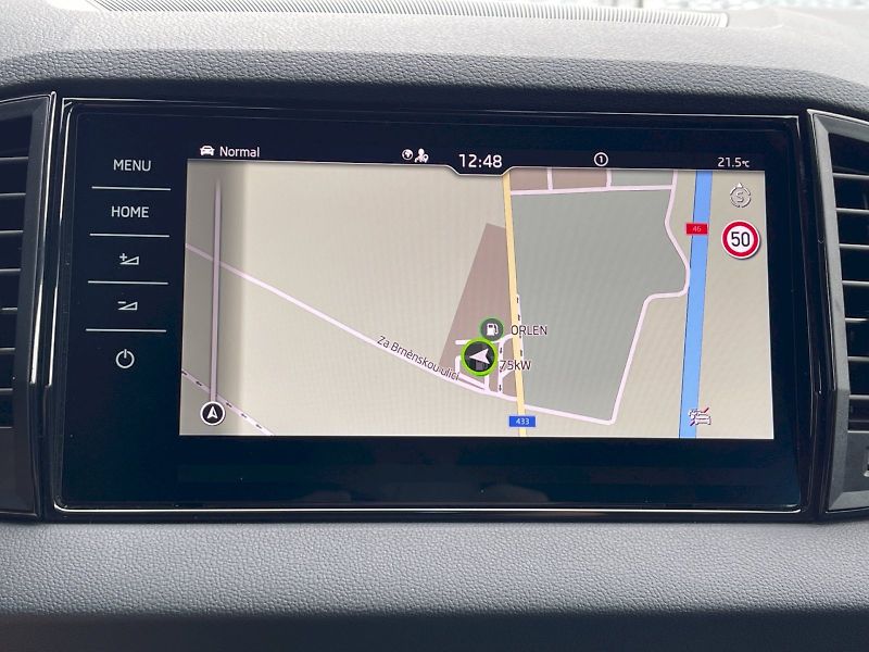 Škoda Karoq (2025) Sportline 2.0 TDI 110kW 4x4 DS - fotka 14 z 35
