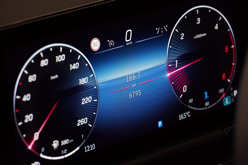 Mercedes-Benz GLA 200D,AMG,DPH,Paměť.sedadla - fotka 16 z 33