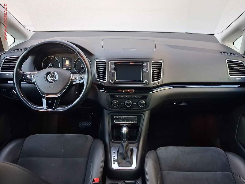 Volkswagen Sharan (2016) 2.0TDi 7míst, ČR, DSG, TZ - fotka 8 z 19