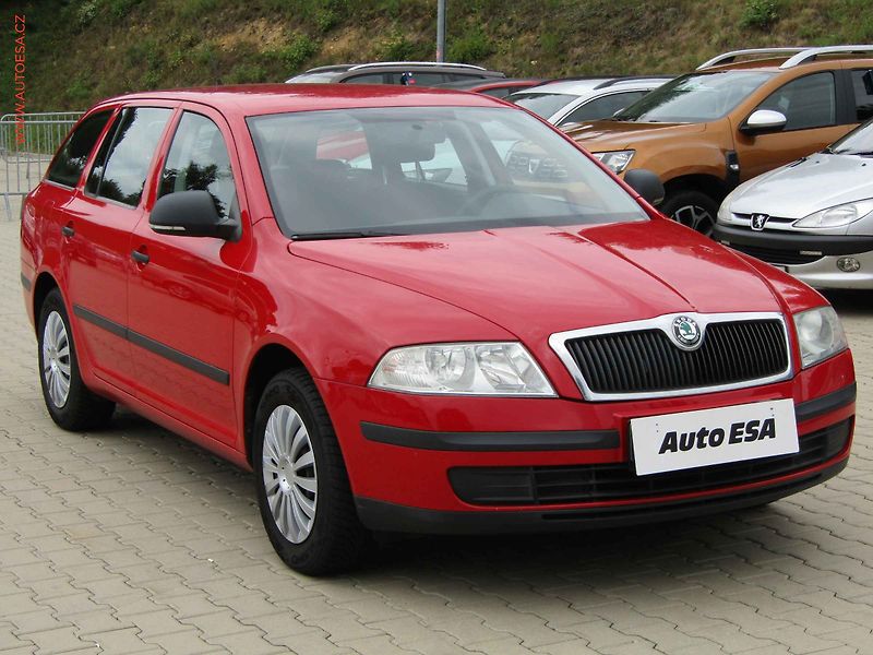 Škoda Octavia (2012) 1.6MPi, AC, STK4/28 - fotografie inzerátu