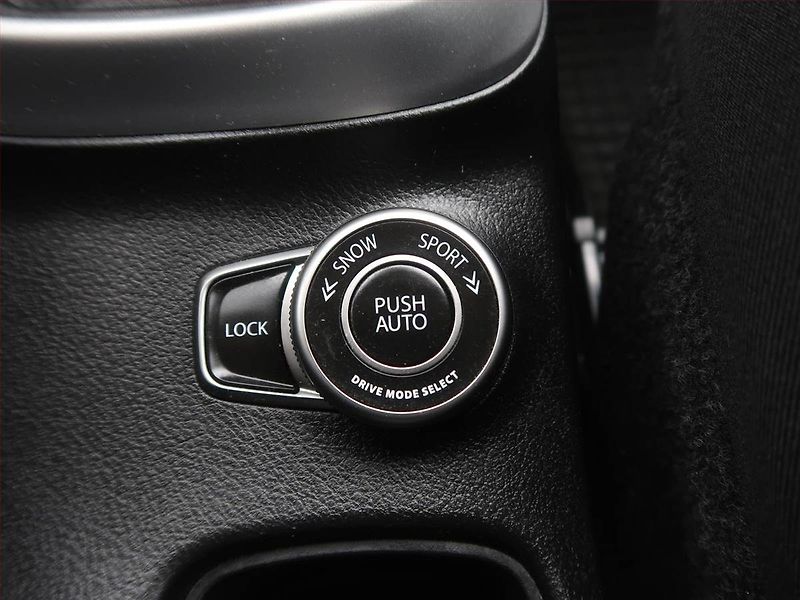 Suzuki SX4 S-Cross (2013) Premium 1.6 VVT AllGrip, 4X4 - fotka 17 z 18