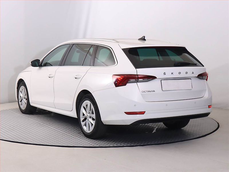 Škoda Octavia (2020) Style Plus 2.0 TDI, Automat - fotka 4 z 22