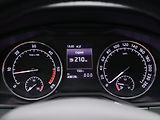 Škoda Superb 1,6 TDI Style 1.maj servis kn. - náhled 17