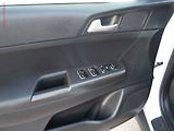 Kia Sportage (2019) 1.6GDi, ČR, servis.kniha, AC - náhled 15