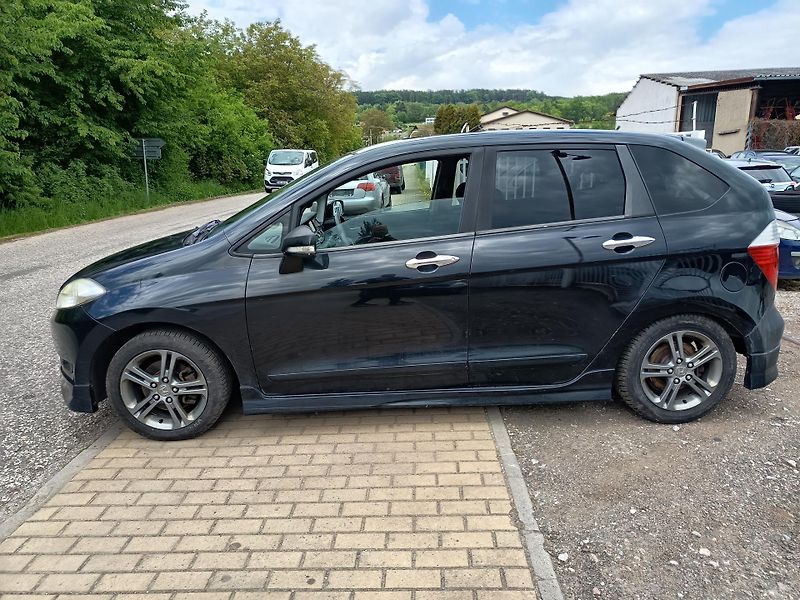 Honda FR-V (2005) 2.0i 110kv 6 mist - fotka 11 z 34