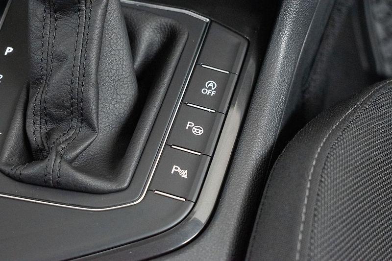 Volkswagen Tiguan 1.5 TSI DSG*VIRTUAL*KAMERA*ACC - fotka 23 z 44