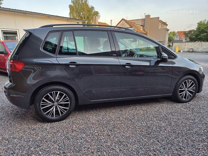 Volkswagen Golf Sportsvan (2016) 1.4TSi 92KW Comf.Line ALLSTAR - fotka 14 z 57