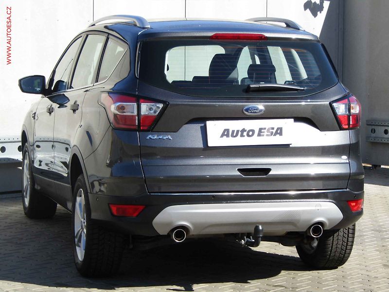 Ford Kuga (2019) 1.5 EB, 1.maj,ČR, Titanium - fotka 6 z 22
