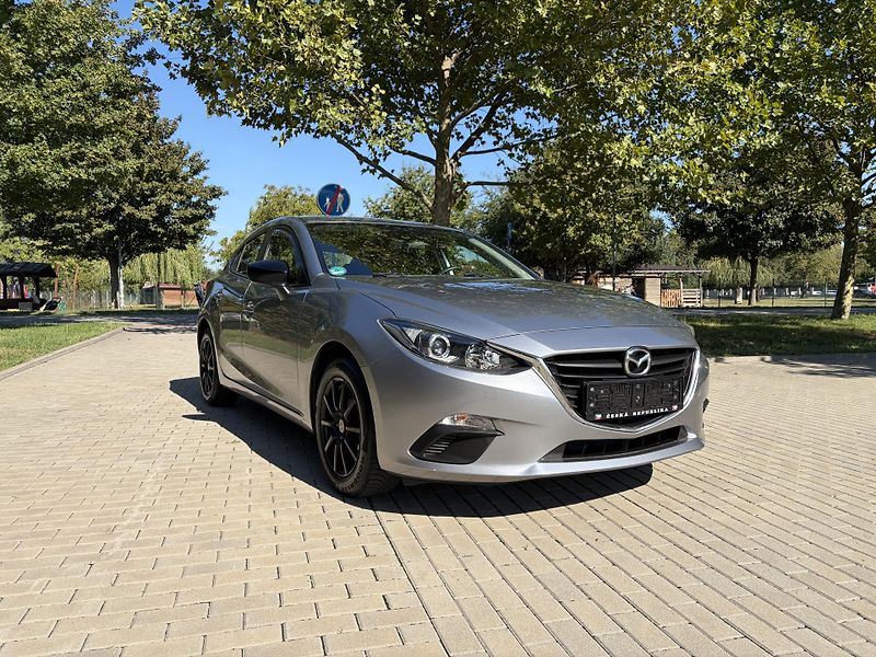 Mazda 3 1.5 Prime-Line - fotka 15 z 29