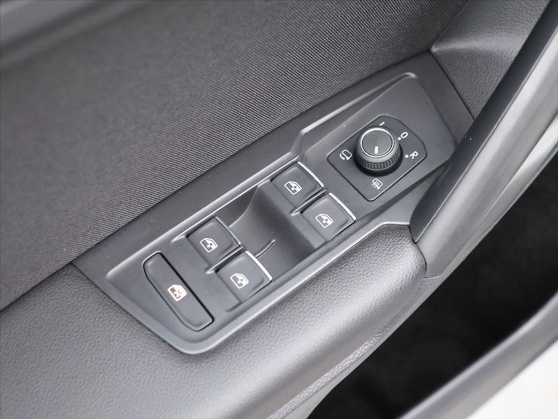 Volkswagen Tiguan Allspace 2,0 TDI - fotka 16 z 31