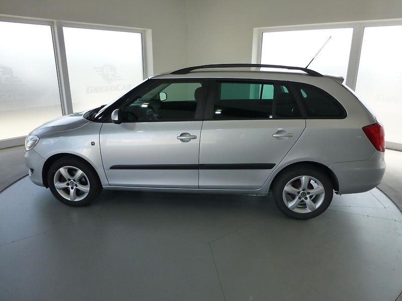 Škoda Fabia (2011) 1,2TSI*KLIMATIZ**ALU KOLA**ESP - fotka 8 z 23