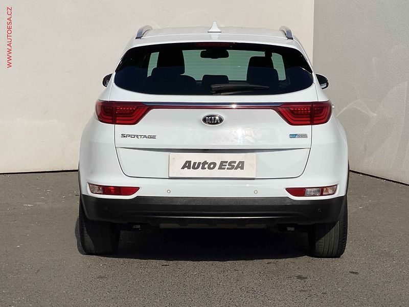 Kia Sportage (2017) 1.6 GDi, Spirit, navi - fotka 5 z 19