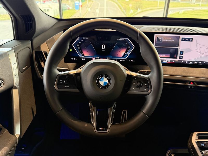 BMW Ostatní xDrive60, Masáž, Ventilace - fotka 22 z 41