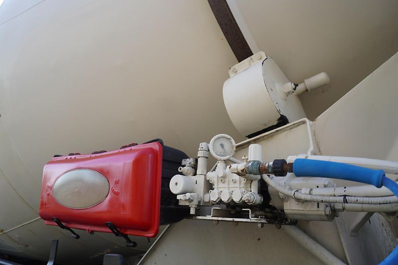 MAN TGS (2008) 32.400 8x4 Concrete Mixer Pump - fotka 18 z 24