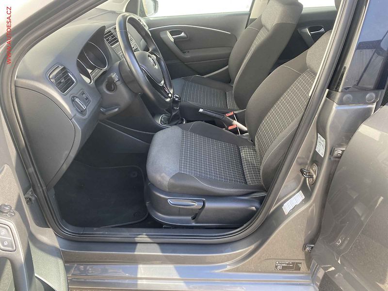 Volkswagen Polo (2016) 1.2 TSi, Comfortline - fotka 9 z 16