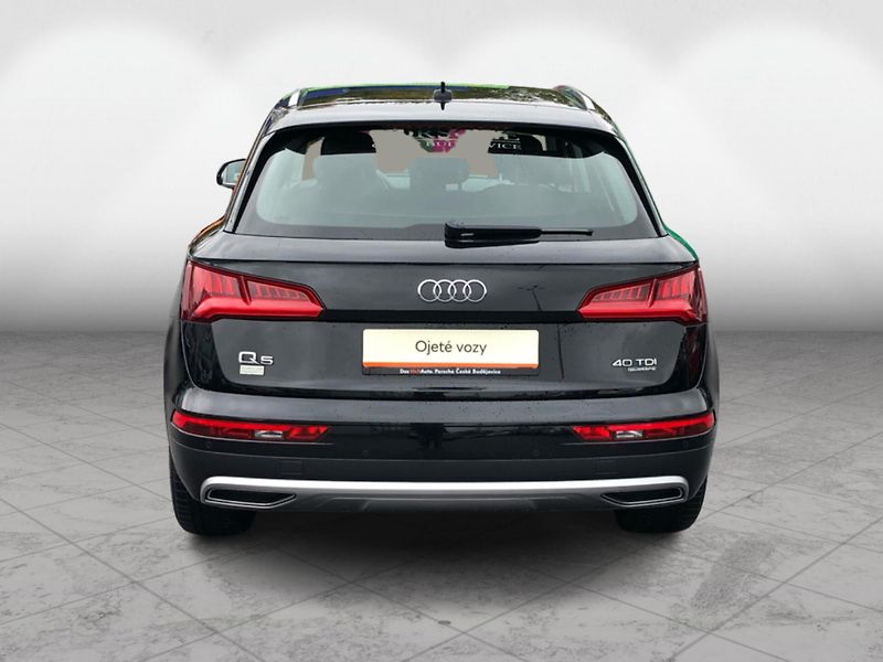 Audi Q5 DESIGN 2.0 TDI 140 KW Quattro - fotka 9 z 30