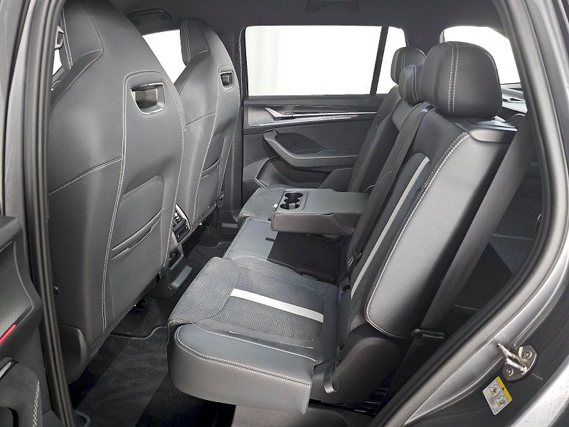 Škoda Kodiaq (2025) 2.0TDi 142kW 4X4 SPORTLINE 7S - fotka 7 z 35