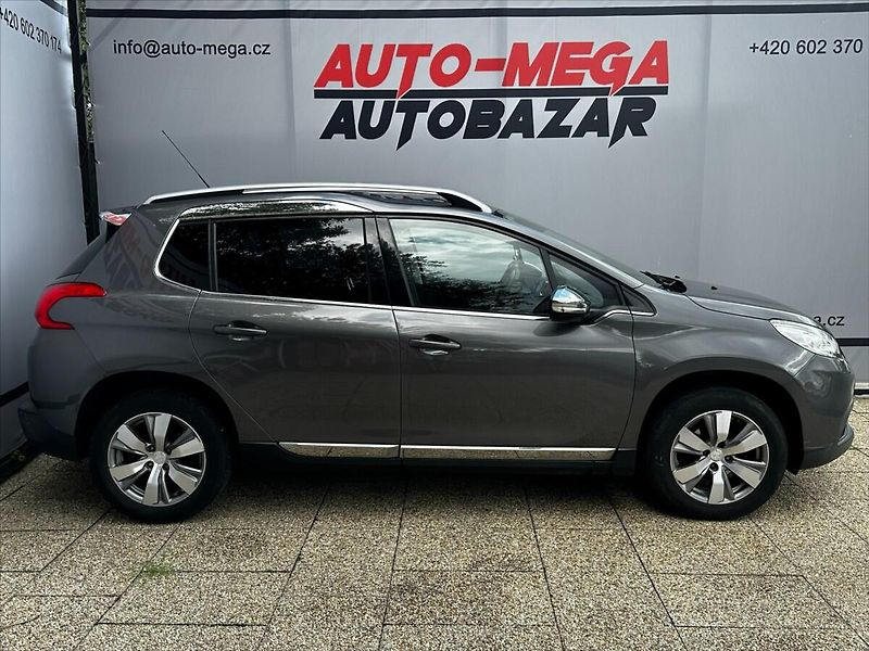 Peugeot 2008 1,2 i 60kW PureTech, ČR,1.maj - fotka 4 z 35