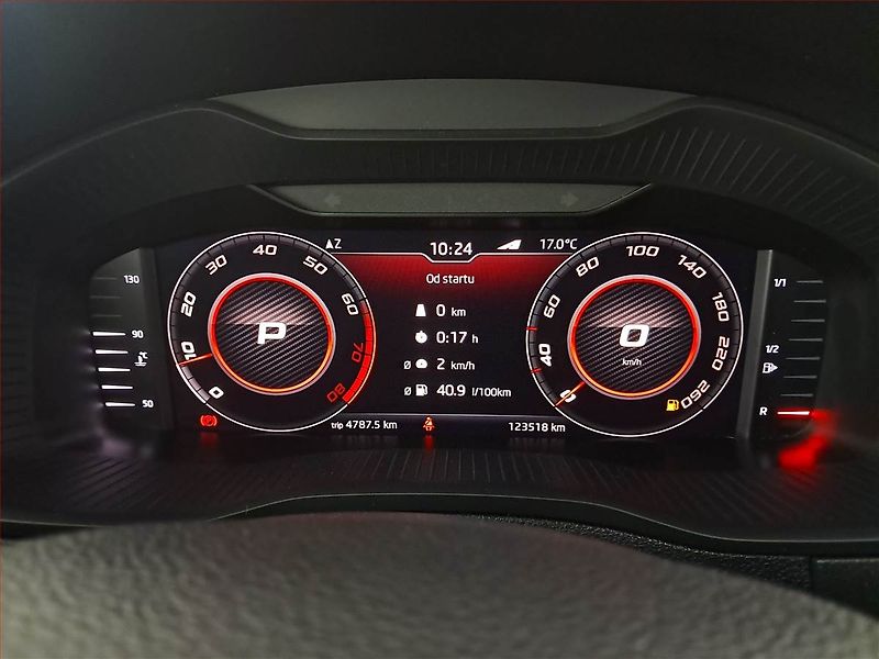 Škoda Karoq (2019) Sportline 2.0 TSI - fotka 11 z 20