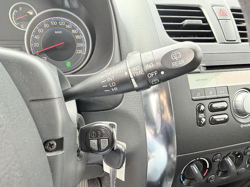 Fiat Sedici 1.6i 16V 4WD Klima 4X4 - fotka 19 z 30