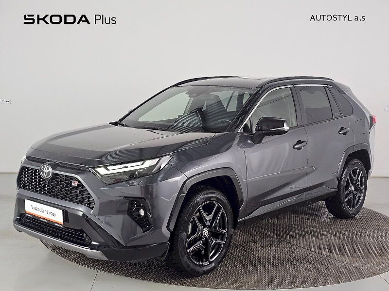 Toyota RAV4 (2025) 2.5HEV 222k 4X4 GR SPORT - fotka 1 z 34