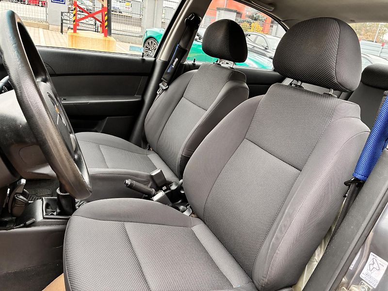 Chevrolet Aveo 1.2i 53kW KLIMA ČR - fotka 10 z 22