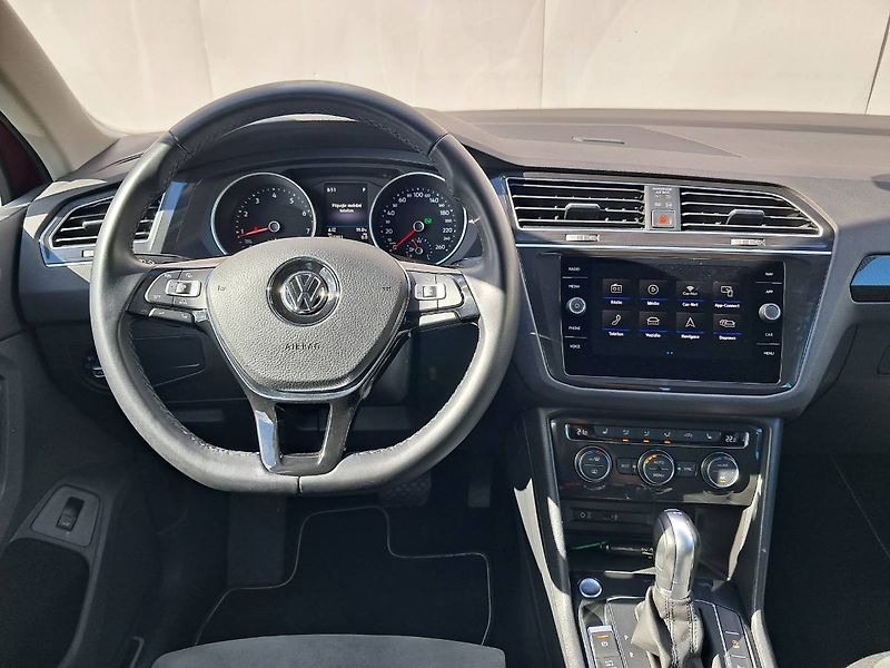 Volkswagen Tiguan (2018) COMFORTLINE 2.0 TSI / 132 kW D - fotka 8 z 35