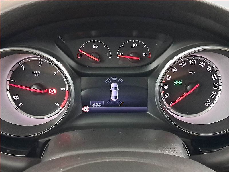 Opel Astra (2018) 1.6 CDTI, Navi, Tempomat - fotka 16 z 19