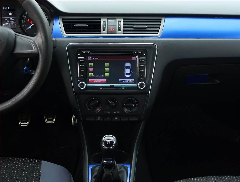 Škoda Rapid (2014) Ambition 1.6 TDI - fotka 12 z 17