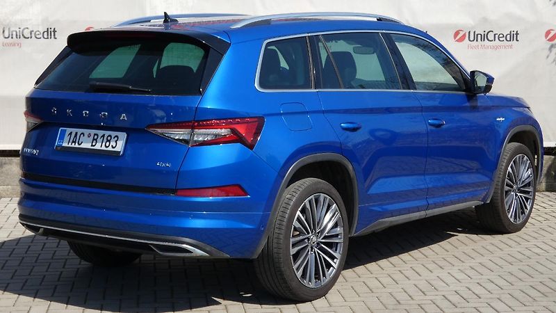 Škoda Kodiaq 2,0 TSI 140 kW L&K 4x4 DSG - fotka 3 z 27