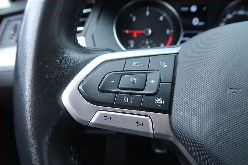 Volkswagen Passat (2022) 2.0 TDI, Automat, Serv.kniha - fotka 17 z 22