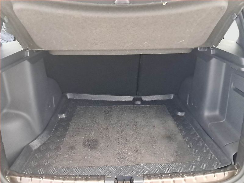 Dacia Duster (2017) 1.6 SCe, ČR,1.maj, Serv.kniha - fotka 13 z 15