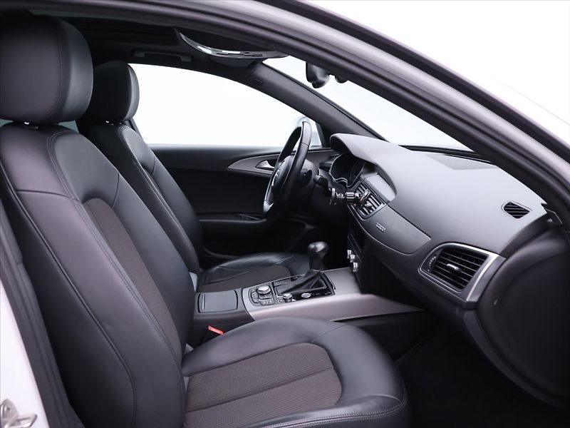 Audi A6 Allroad 3,0 TDI, 150 kW Quattro - fotka 12 z 33