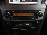 Toyota Avensis (2013) 2.2 D-4D, Automat, Navi - náhled 12