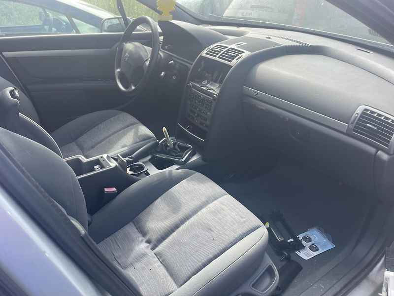 Peugeot 407 (2006) SW náhradní díly  - fotka 2 z 3