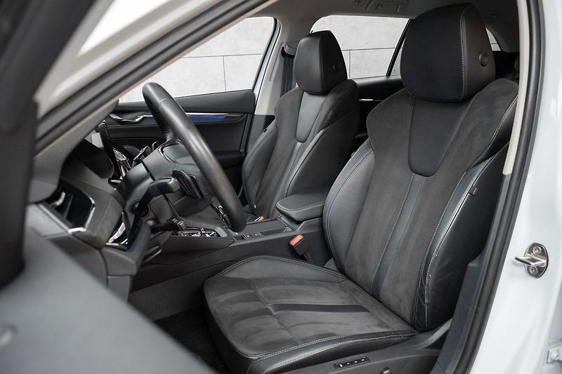 Škoda Octavia 1.5TSI REZERVACE - fotka 11 z 47