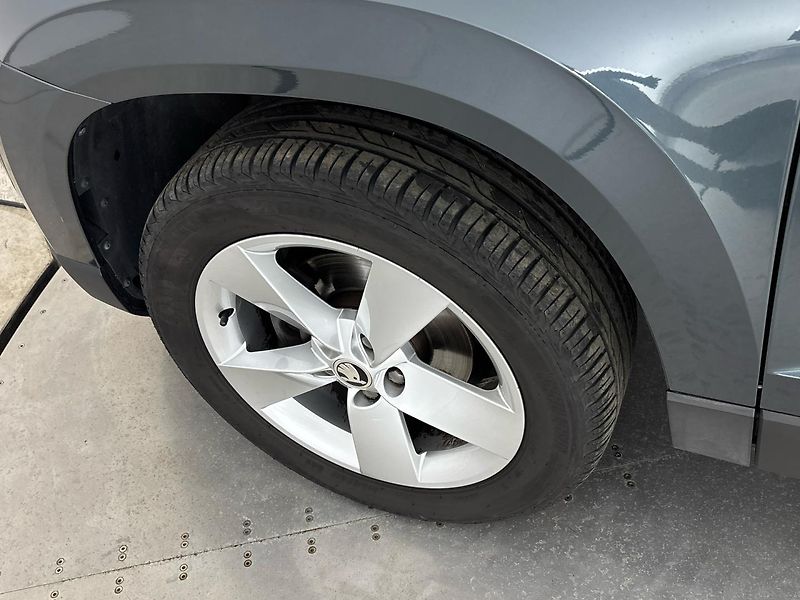 Škoda Karoq Ambition DSG - fotka 27 z 27