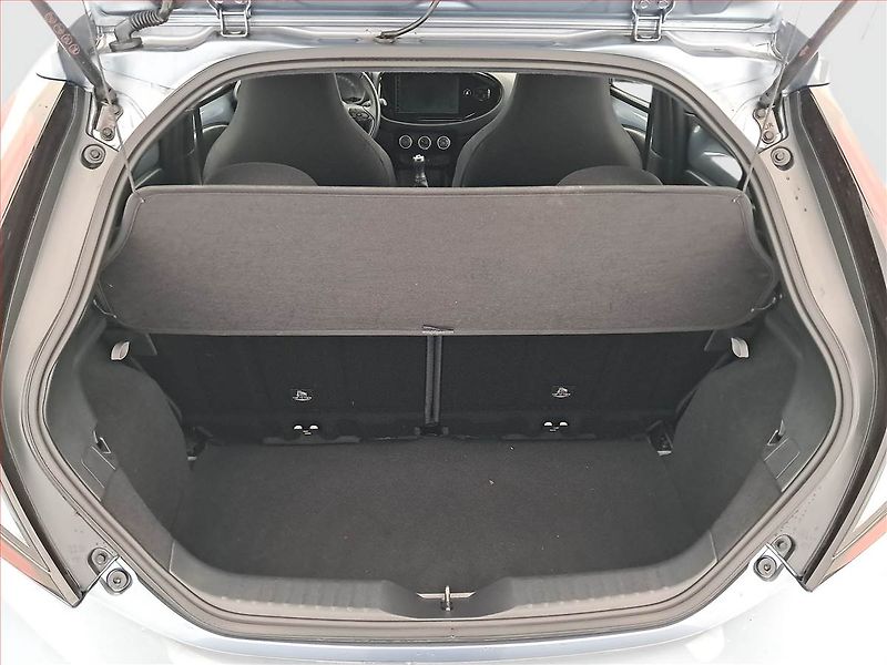 Toyota Aygo (2025) 1.0, ČR,1.maj, Serv.kniha - fotka 14 z 17