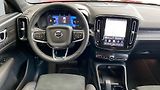 Volvo XC40 PLUS DARK, B4 AWD, 145+10 kW / - náhled 12