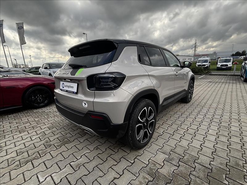 Jeep Avenger 1,2 Turbo e-hybrid Summit - fotka 5 z 42
