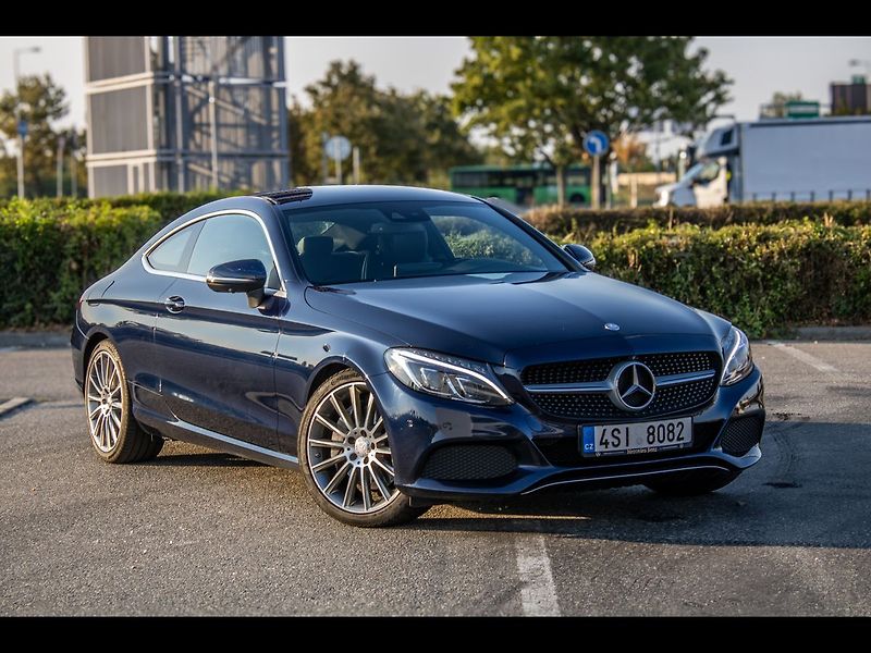 Mercedes-Benz Třídy C 4MATIC 2016 - fotka 3 z 30
