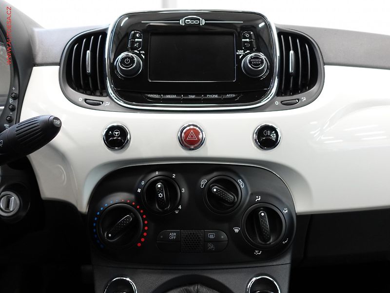 Fiat 500 (2016) 1.2i, AC, park.asist - fotka 12 z 21
