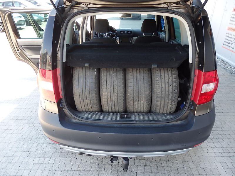 Škoda Yeti 2.0 TDI 103 kW ZÁVĚS - fotka 8 z 14