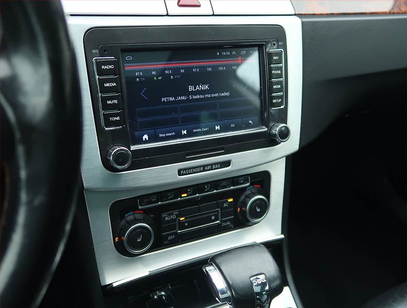 Volkswagen Passat CC (2008) Highline 2.0 TDI, Automat - fotka 12 z 22