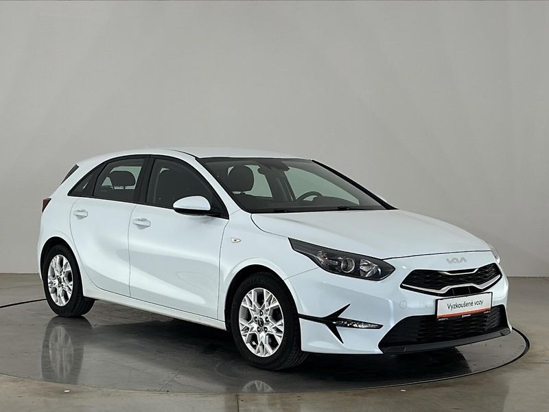 Kia Ceed Hatchback - fotka 14 z 29