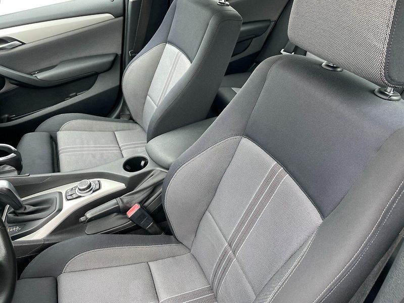 BMW X1 (2011) xDrive 2.0D 130kW 4x4 ČR Bixen - fotka 16 z 28