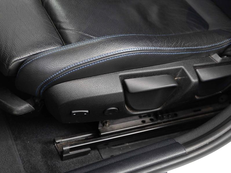 BMW Řada 1 M140i xDrive - fotka 20 z 23