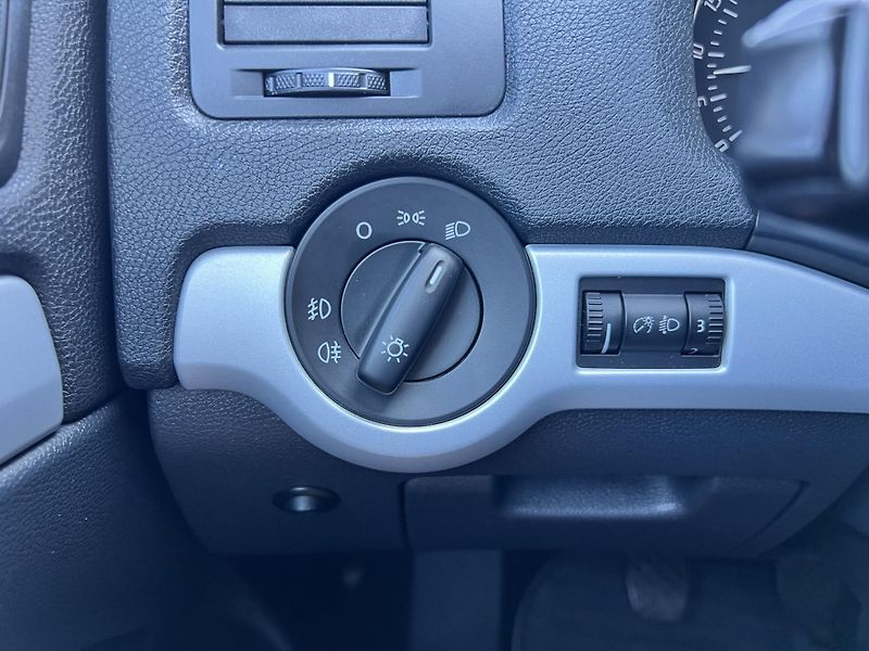 Škoda Octavia 1.6TDi 77kw TEMPOMAT ALU ČR  - fotka 13 z 35
