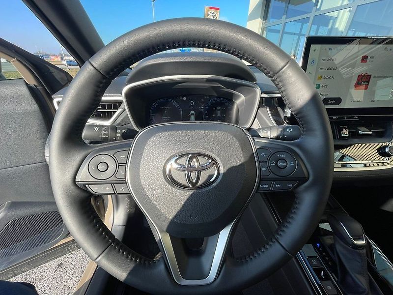 Toyota Corolla Cross 1.8 Hybrid 140 HP STYLE - fotka 26 z 30
