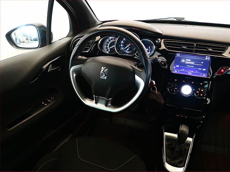 Citroën DS3 (2016) 1.2 PureTech, Automat, Navi - fotka 7 z 16